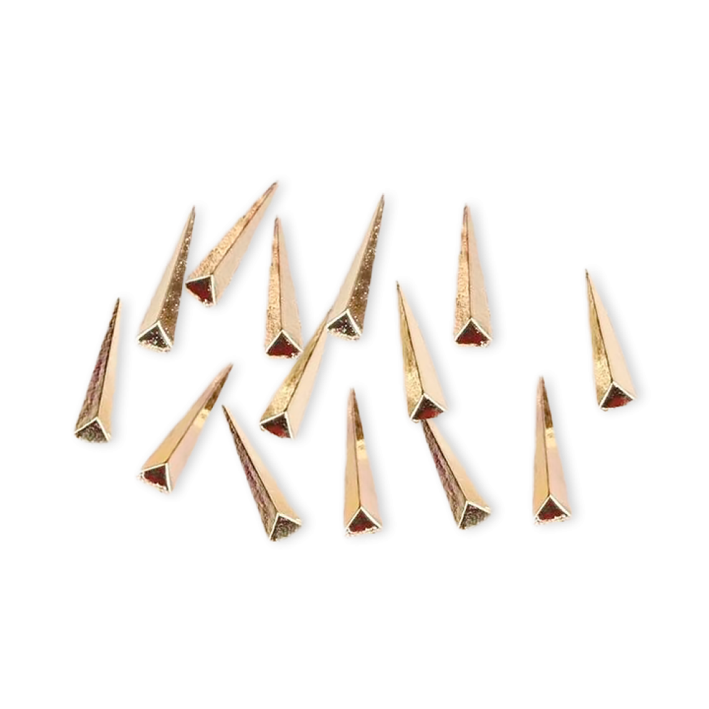 Metallic rivets nail art 5g